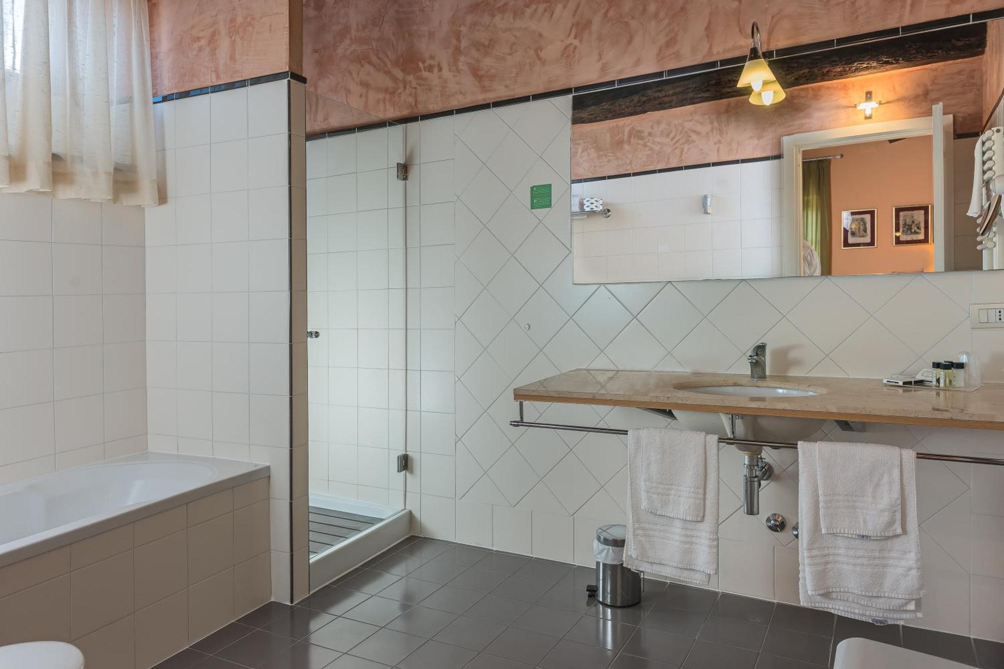 Hotel Villa Volpi 루카 객실 사진